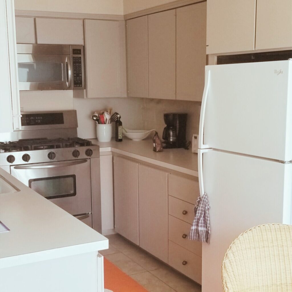 Kitchen (before)
